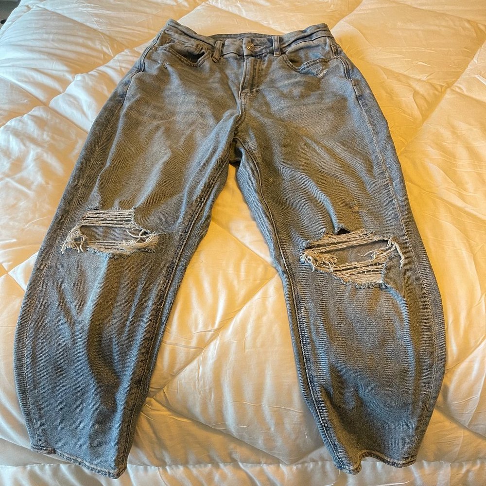 American Eagle Curvy Mom Jean Size 4 Short
